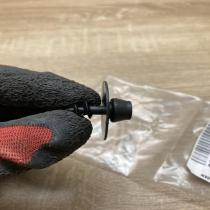 061001001 DCC061001001 Wag flor mat clamp Floor mat clip fixing clamp Skoda Octa