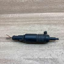 4A0955651   Headlight washer pump Audi 80 90 S2 B4