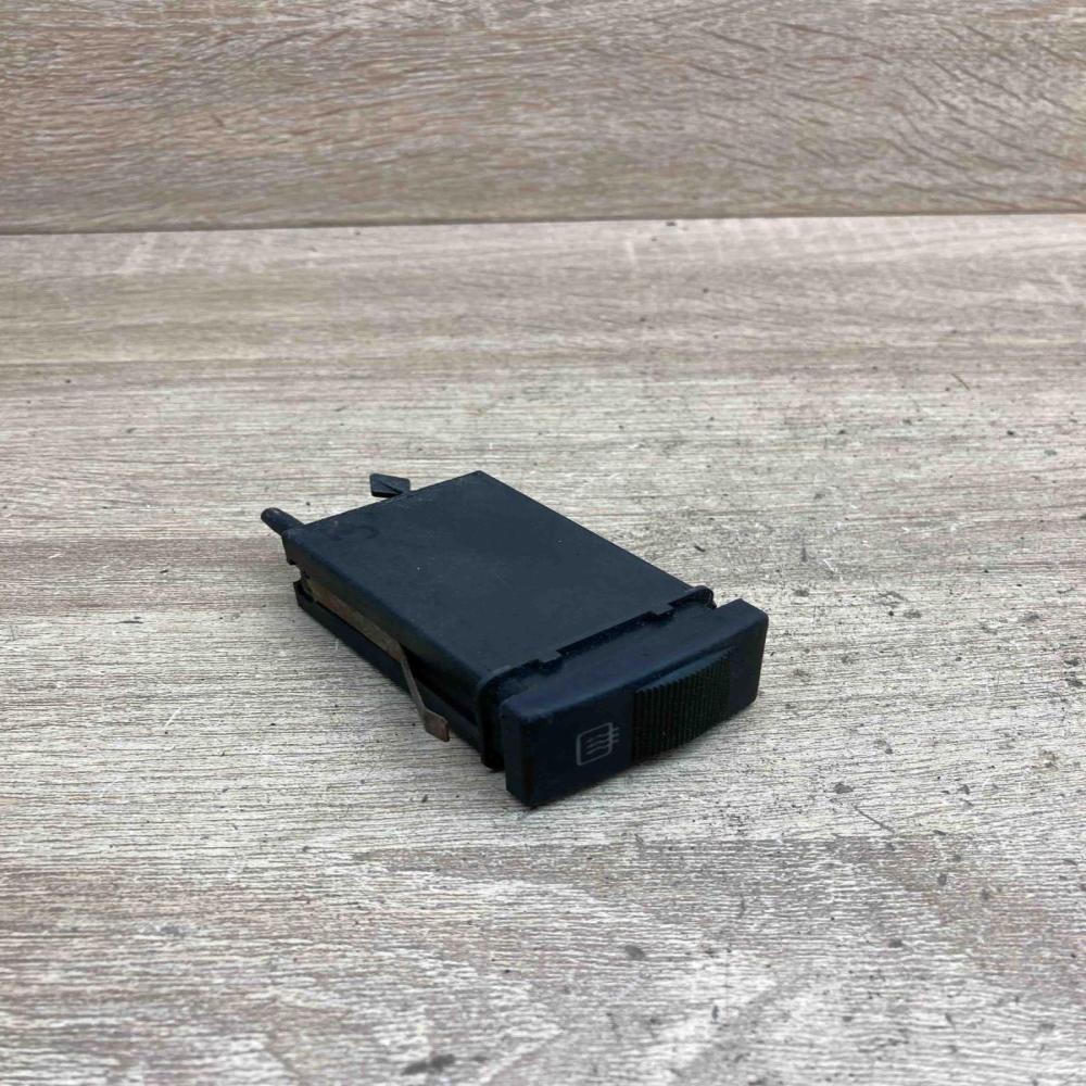 4D0941503   Windscreen/window heater switch Audi A8 S8 D2 4D