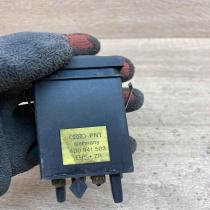 4D0941503   Windscreen/window heater switch Audi A8 S8 D2 4D