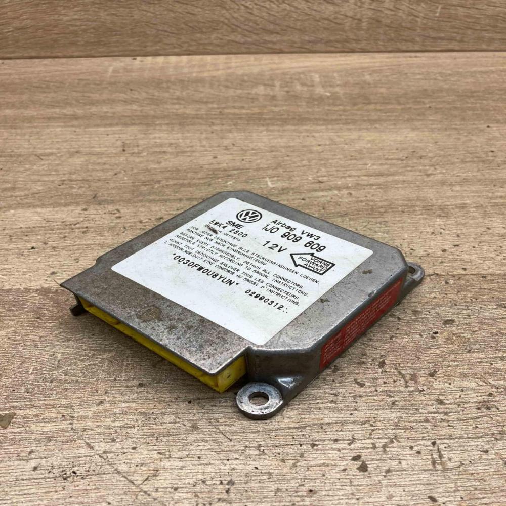 1J0909609 5WK42800  Airbag control unit/module Volkswagen Golf IV