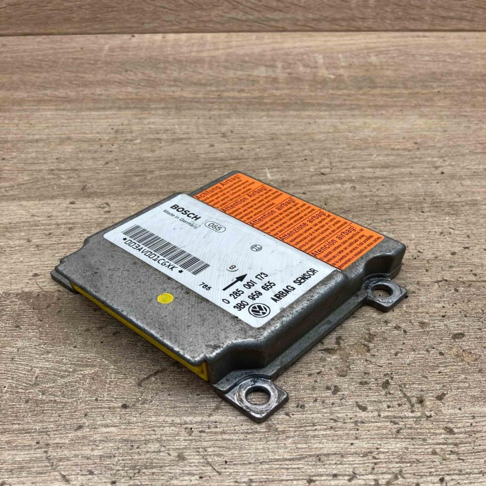 3B0959655 0285001173  Airbag control unit/module Volkswagen PASSAT B5