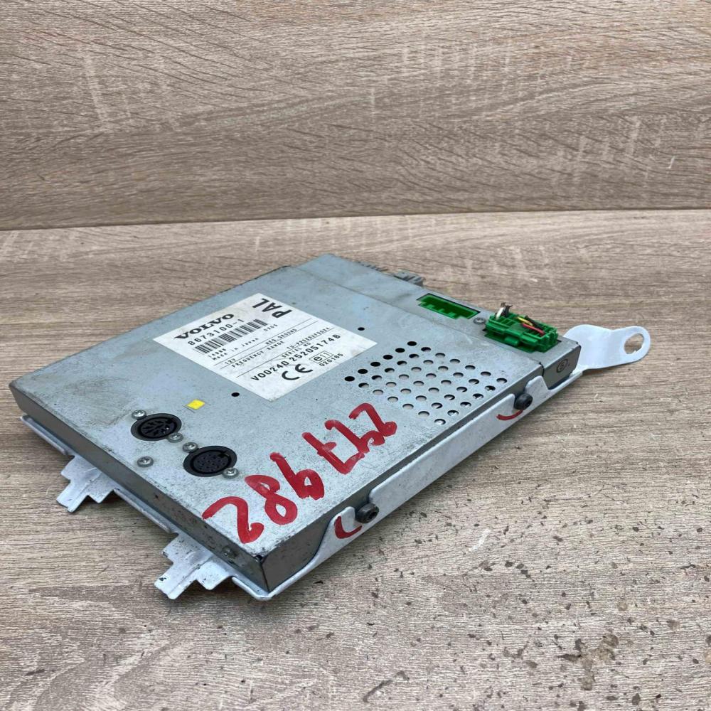 8673100 1 V00240 25205174B  GPS navigation control unit/module Volvo V70