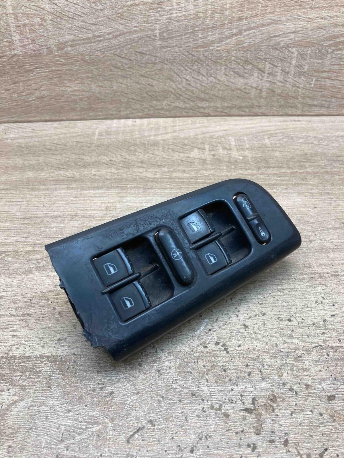 1J4959857 F005S00011  Electric window control switch Volkswagen Golf IV