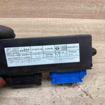 7700421261 B   Comfort/convenience module Renault Laguna I