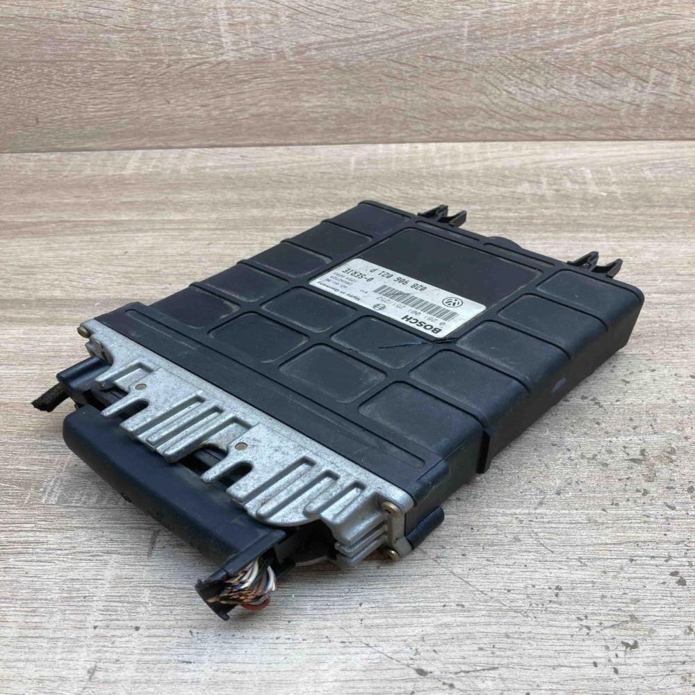028906021P 0281001251 Main Engine control unit/module ECU Volkswagen Sharan