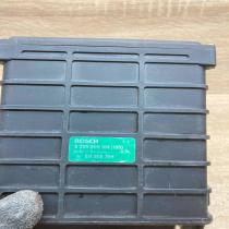 811906264 0280800104  Engine control unit/module ECU Audi 80 90 B3