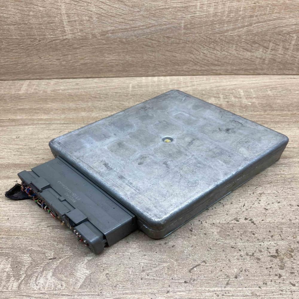 98AB 12A650 BGH   Engine control unit/module ECU Ford Focus