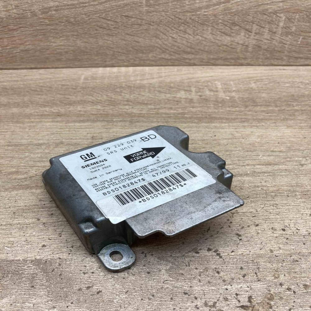 09229039 1923594  Airbag control unit/module Opel Vectra B