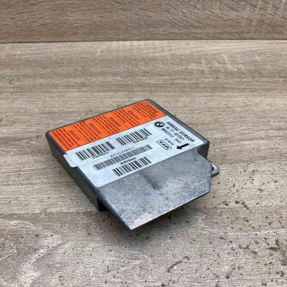 8372521   Airbag control unit/module BMW 7 E38