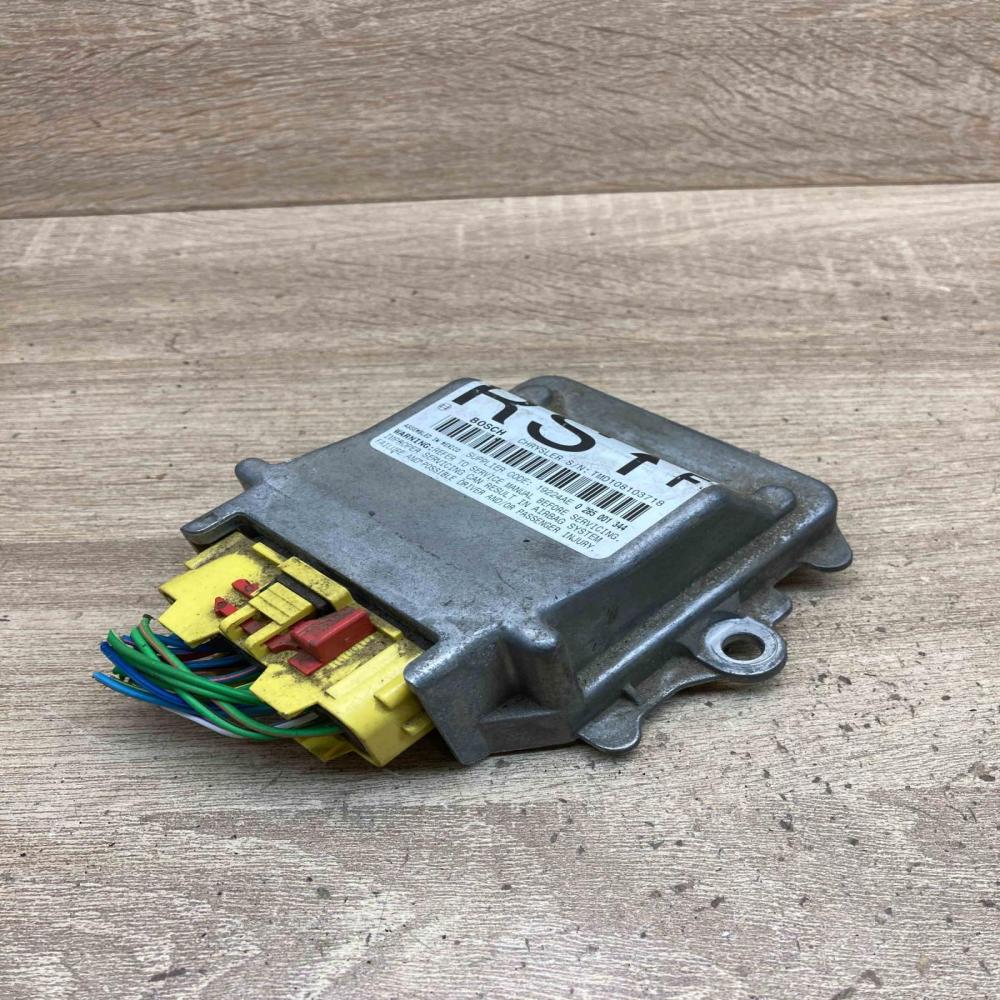 04686602AG TMD108103718  Airbag control unit/module Chrysler Voyager