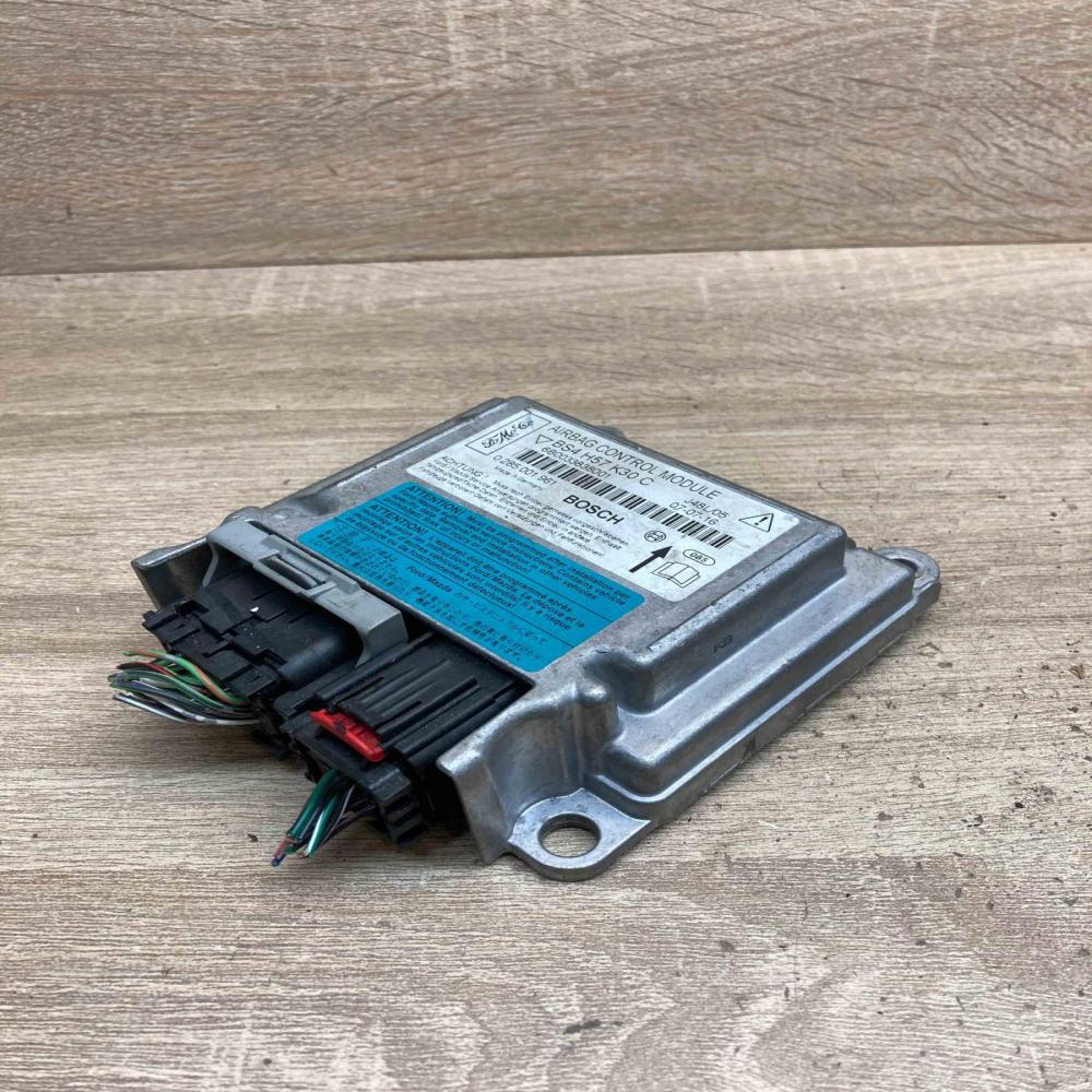 BS4 H57 K30C 0285001961  Airbag control unit/module Mazda 3 I