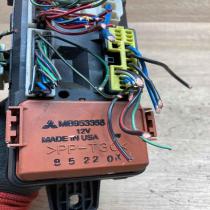 MB953355 MR318828  Fuse module Mitsubishi Space Star