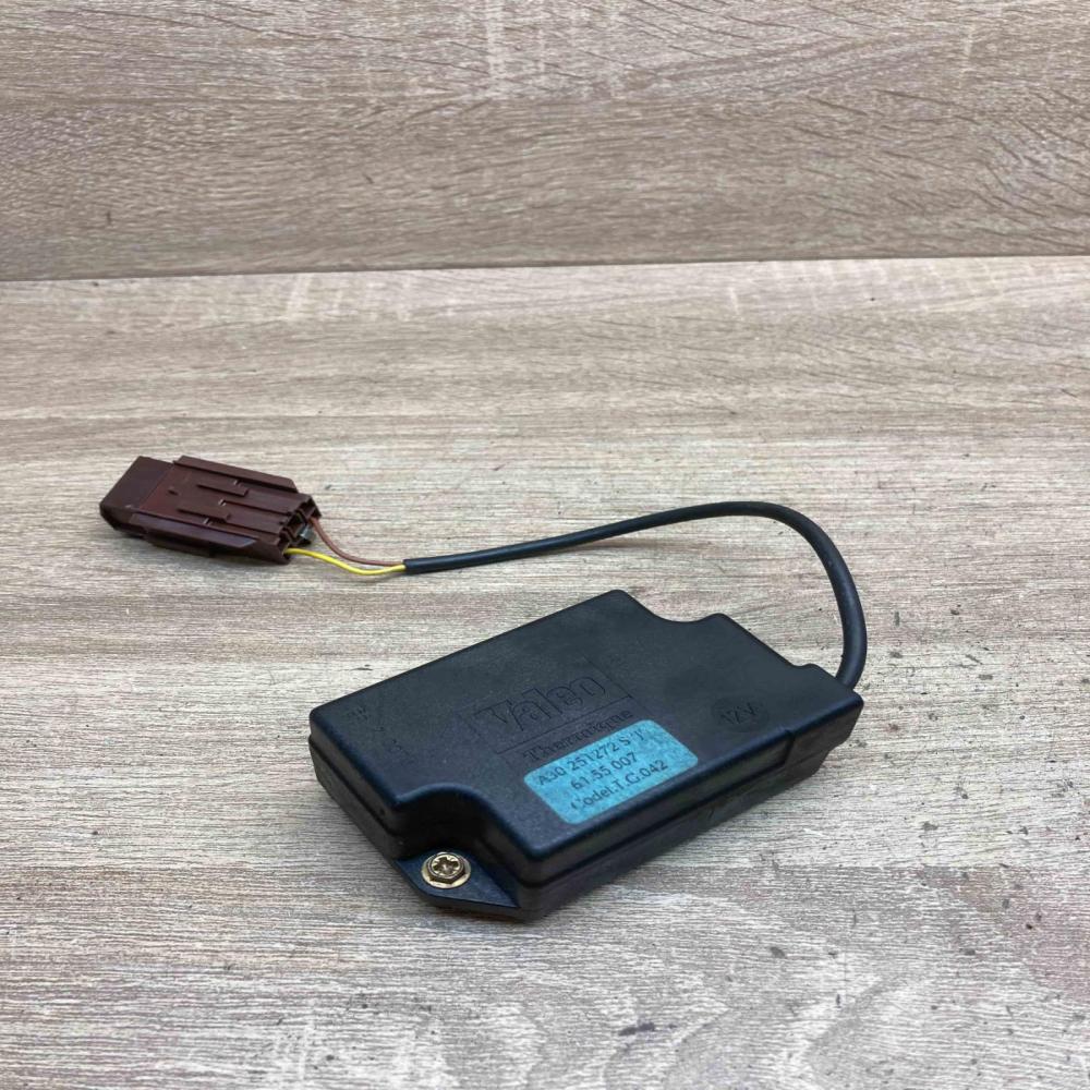 A30251272 6155007  Comfort/convenience module Renault Safrane