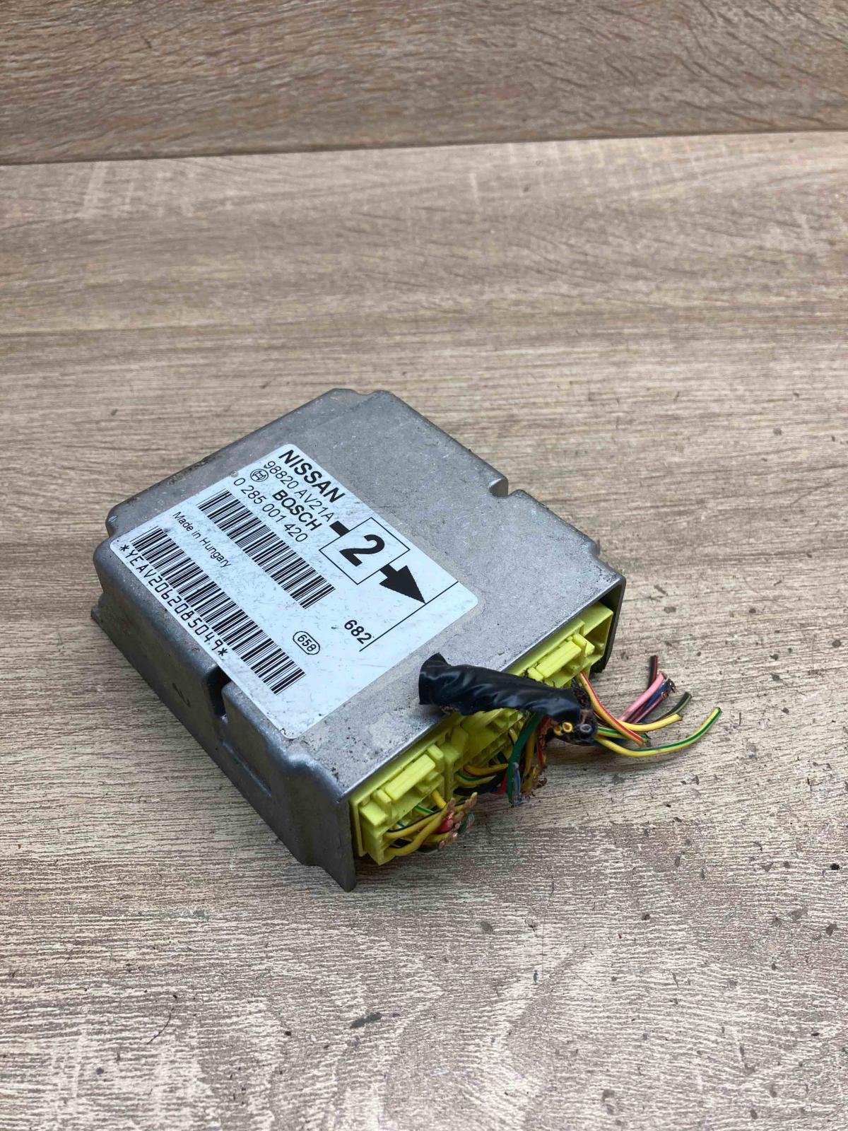 98820 AV21A 285001420  Airbag control unit/module Nissan Almera N16