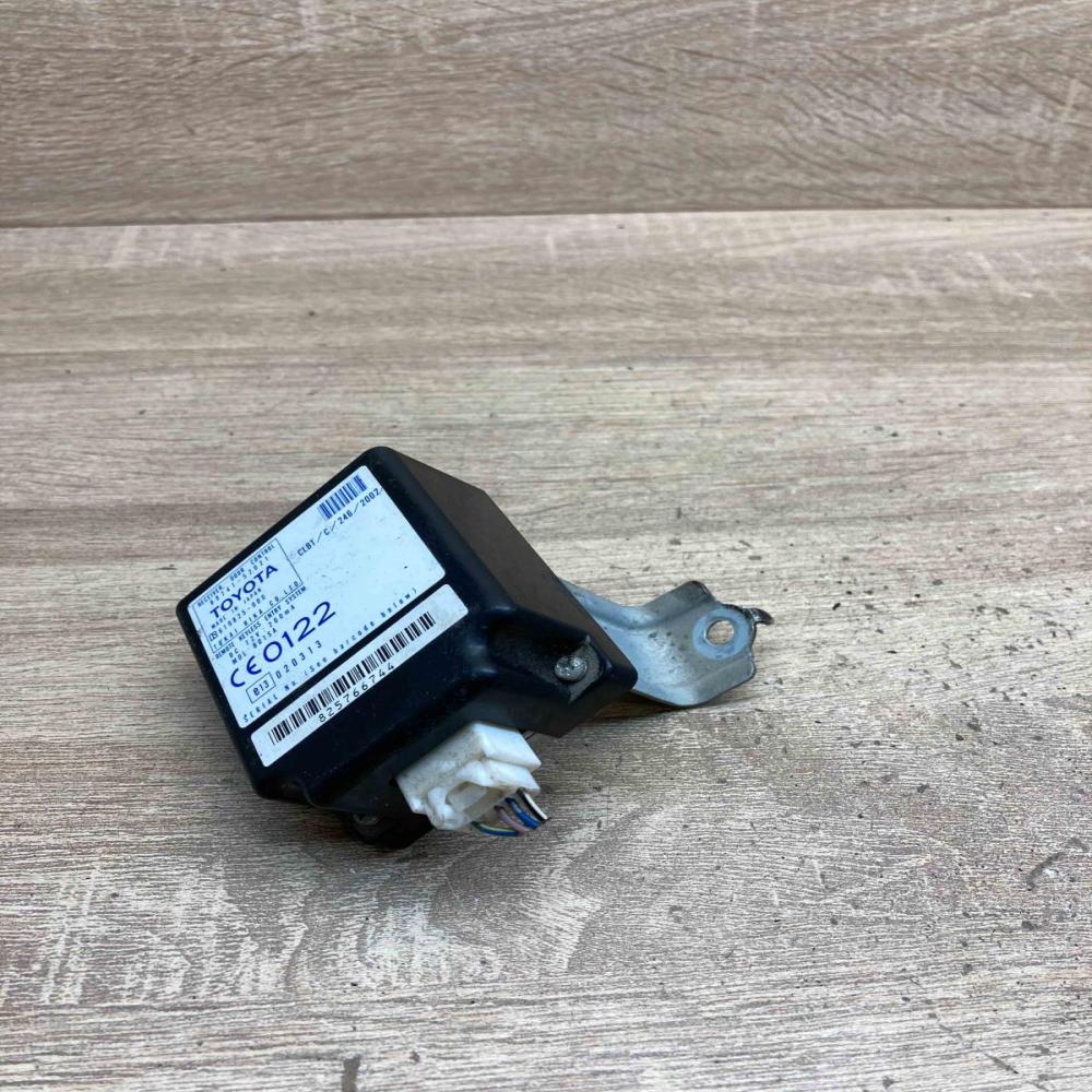 89741 52021 619825 000  Other control units/modules Toyota Yaris