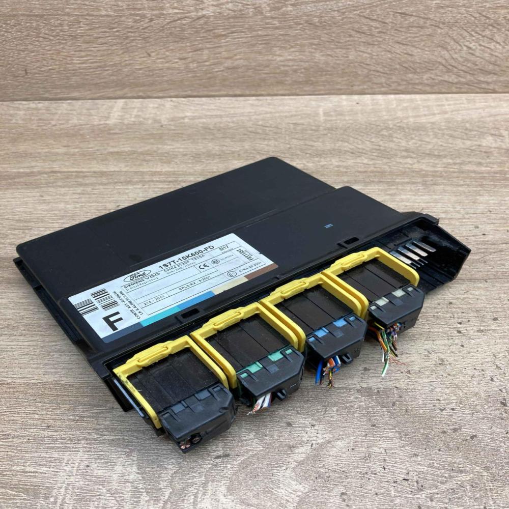 1S7T 15K600 FD 5WK48730F T83SA Comfort/convenience module Ford Focus