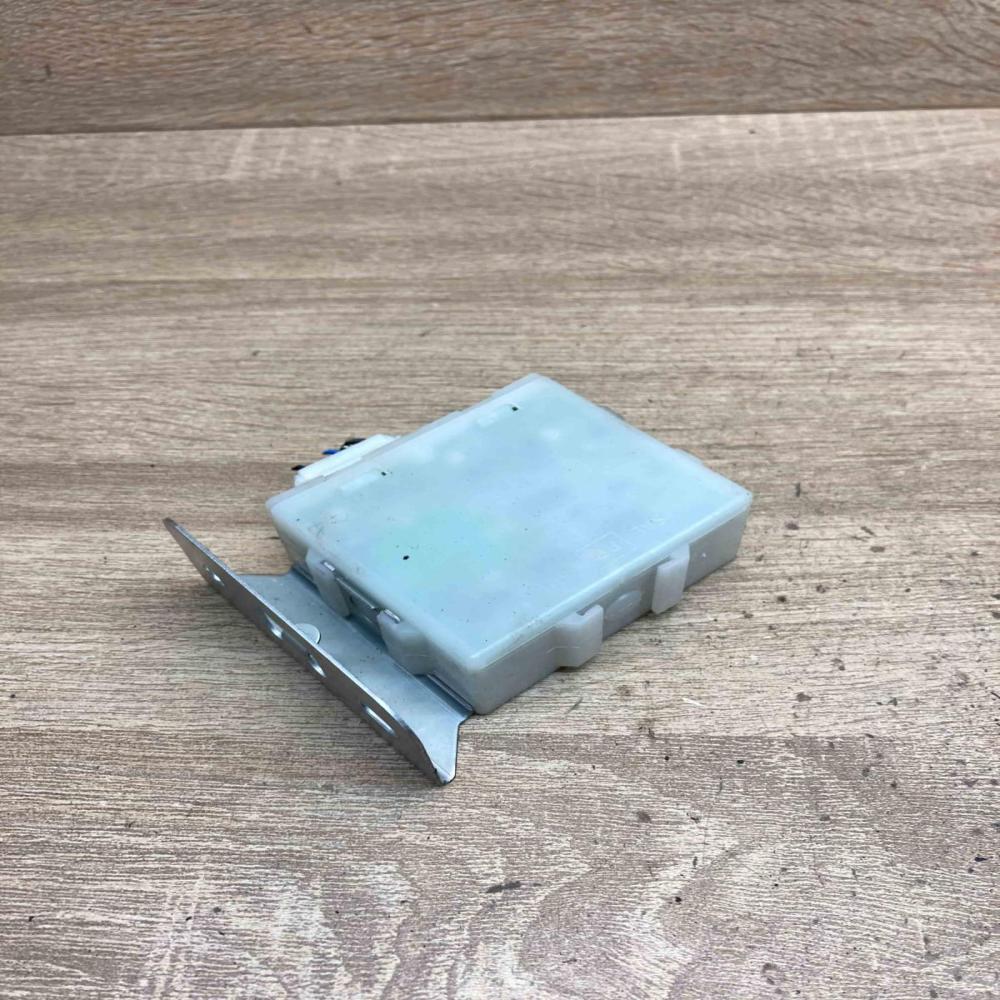 28260BU000 3Y20  Other control units/modules Nissan Almera Tino