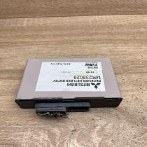 MR238029 0007338  Comfort/convenience module Mitsubishi Carisma