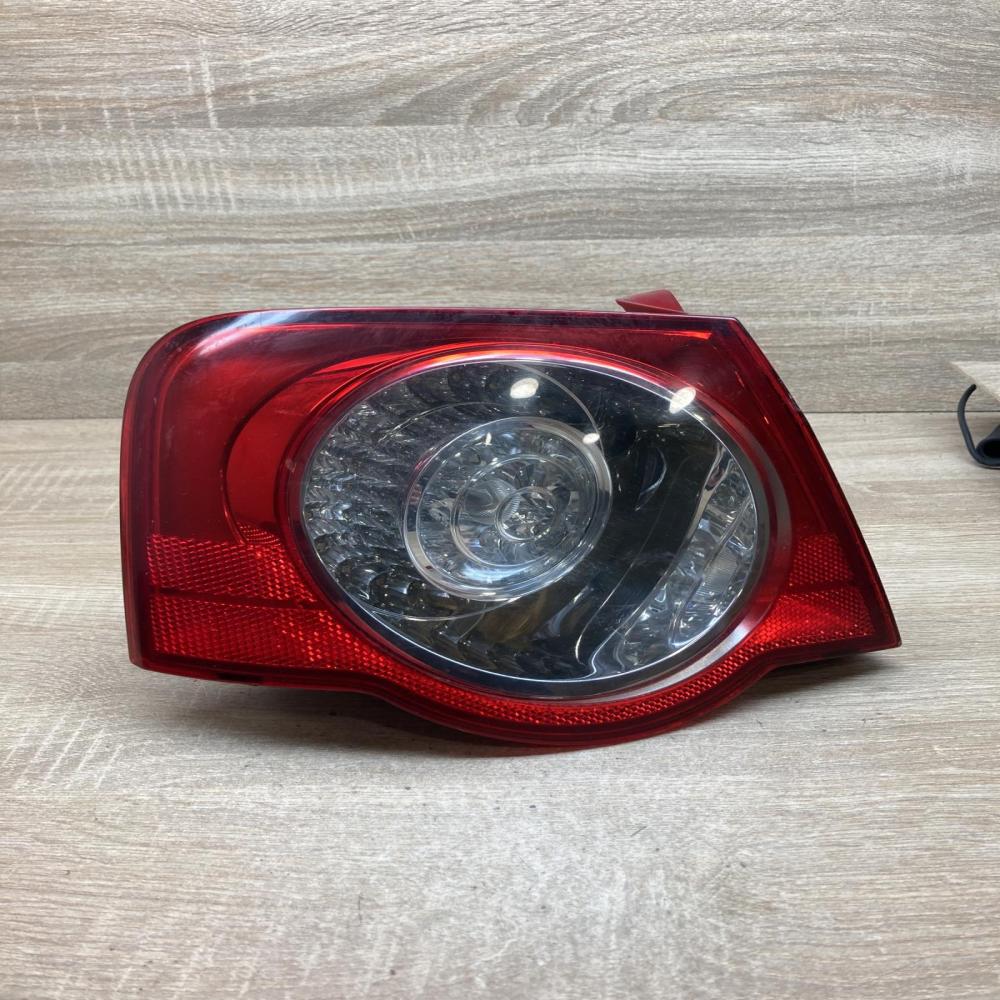 3C5945095C   Rear/tail lights Volkswagen PASSAT B6
