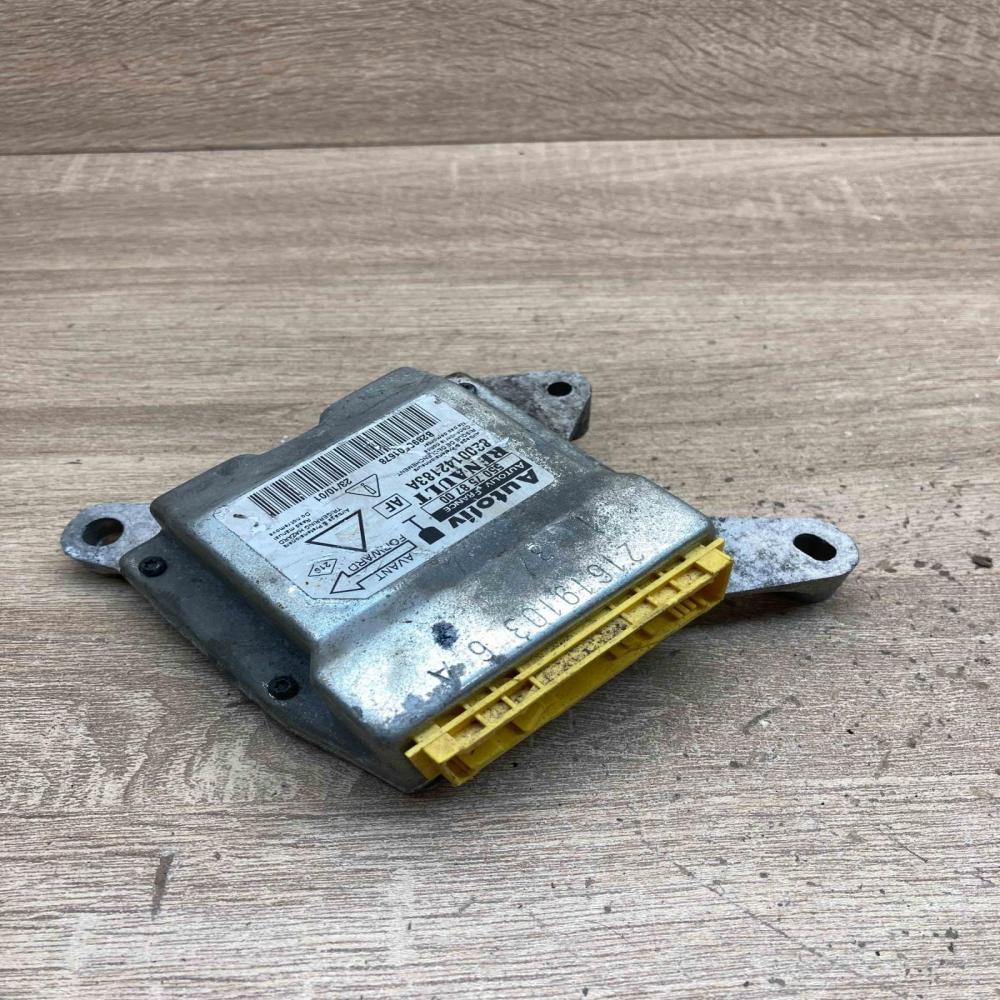 8200142183A 550758700 Used Airbag control unit/module Renault Laguna II