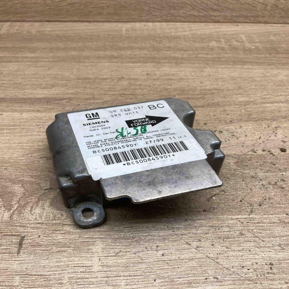 09229037 1923594 Used Airbag control unit/module Opel Vectra B