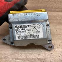 8200138952 601958800  Airbag control unit/module Renault Laguna II