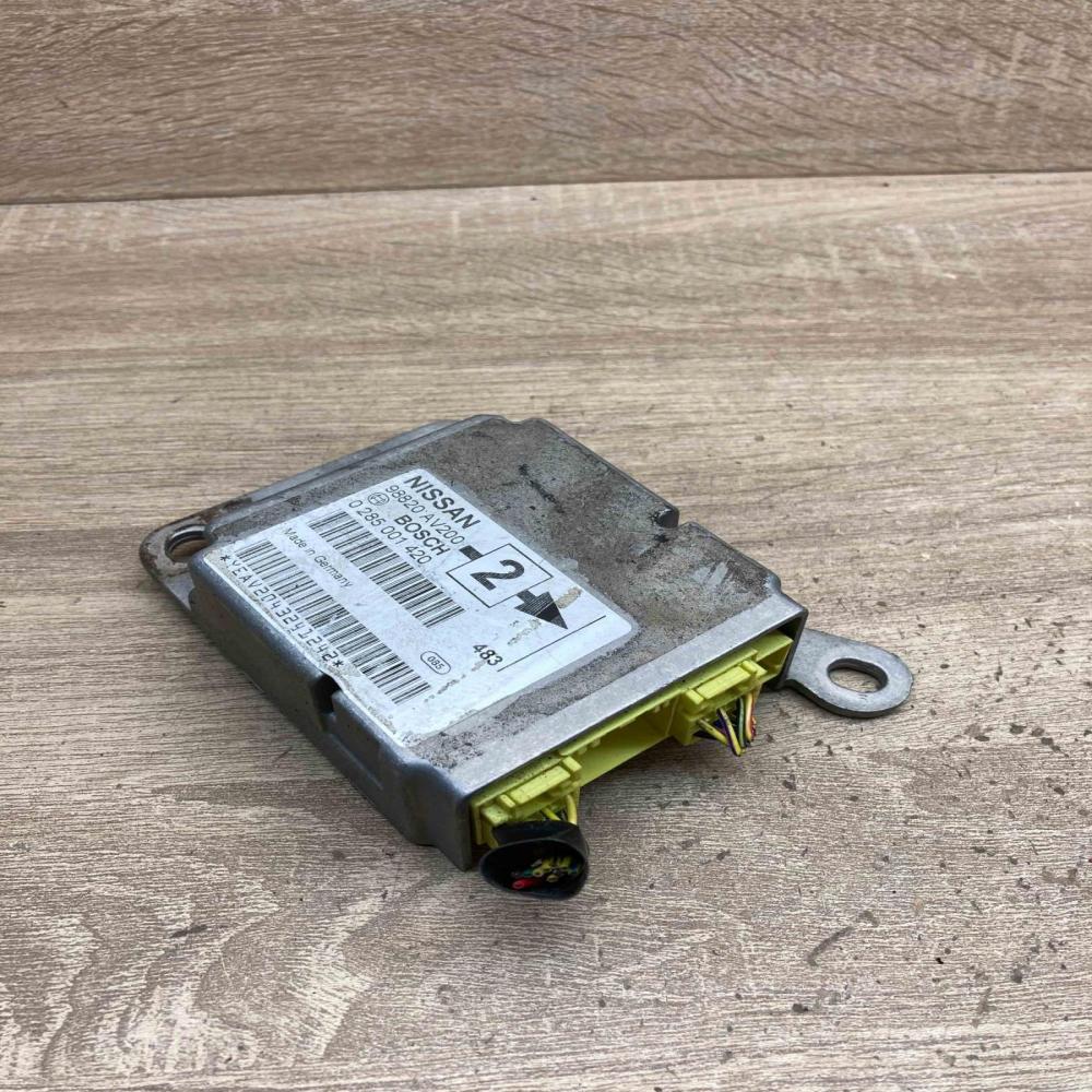 0285001420 98820 AV200  Airbag control unit/module Nissan Primera