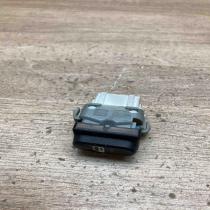 2808201   Central locking switch button Nissan Primera
