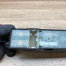 80961 BU400   Electric window control switch Nissan Almera Tino