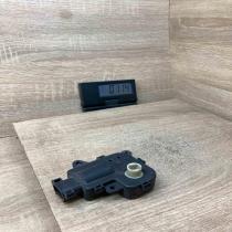 H0201715C   Air flap motor/actuator Jeep Grand Cherokee (WJ)