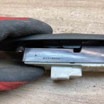 011 3H99   Electric window control switch Nissan Almera