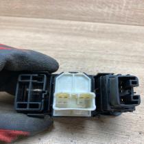045B05   Wing mirror switch Toyota Yaris