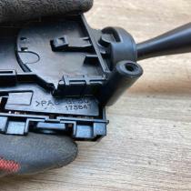 173647 173647  Wiper control stalk Toyota Yaris