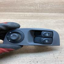 7700429070 429998K  Electric window control switch Renault Megane I