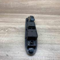 621W02250   Electric window control switch Hyundai Trajet