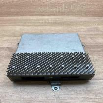 8361785   Sound amplifier BMW 7 E38