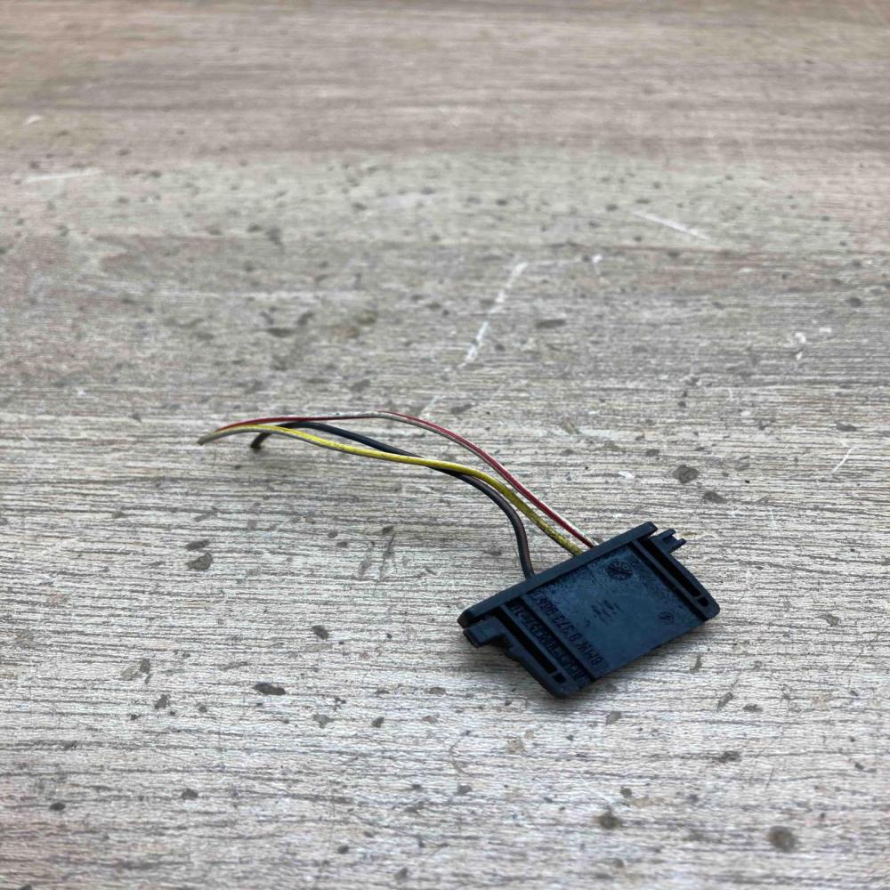8373964   Plug wire BMW 3 E46