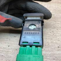 4409223   Fog light switch Saab 9-5