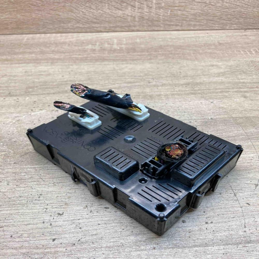 284B2BC52A 00343166 With Plug Comfort/convenience module Nissan Note (E11)