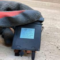 3B0953235E   Hazard light switch Volkswagen PASSAT B5.5