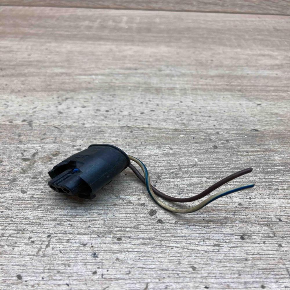 967327 1 965574 1 2 PIN Plug wire BMW X5 E53