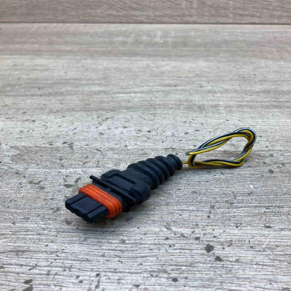 1928300527  3 PIN Plug wire BMW 5 E39