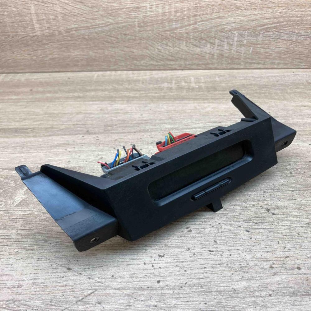 7700426264   Screen/display/small screen Renault Laguna I