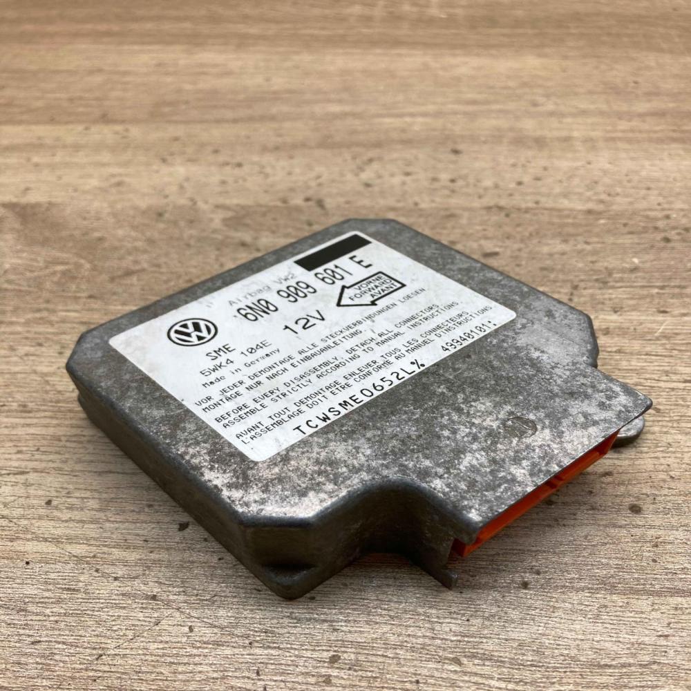 6N0909601E 5WK4104E  Airbag control unit/module Volkswagen Golf IV