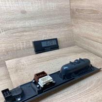 7700417486B 7701699597  Electric window control switch Renault Laguna I