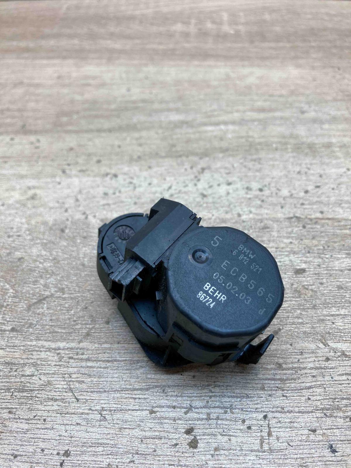 6912521   Air flap motor/actuator BMW 3 E46