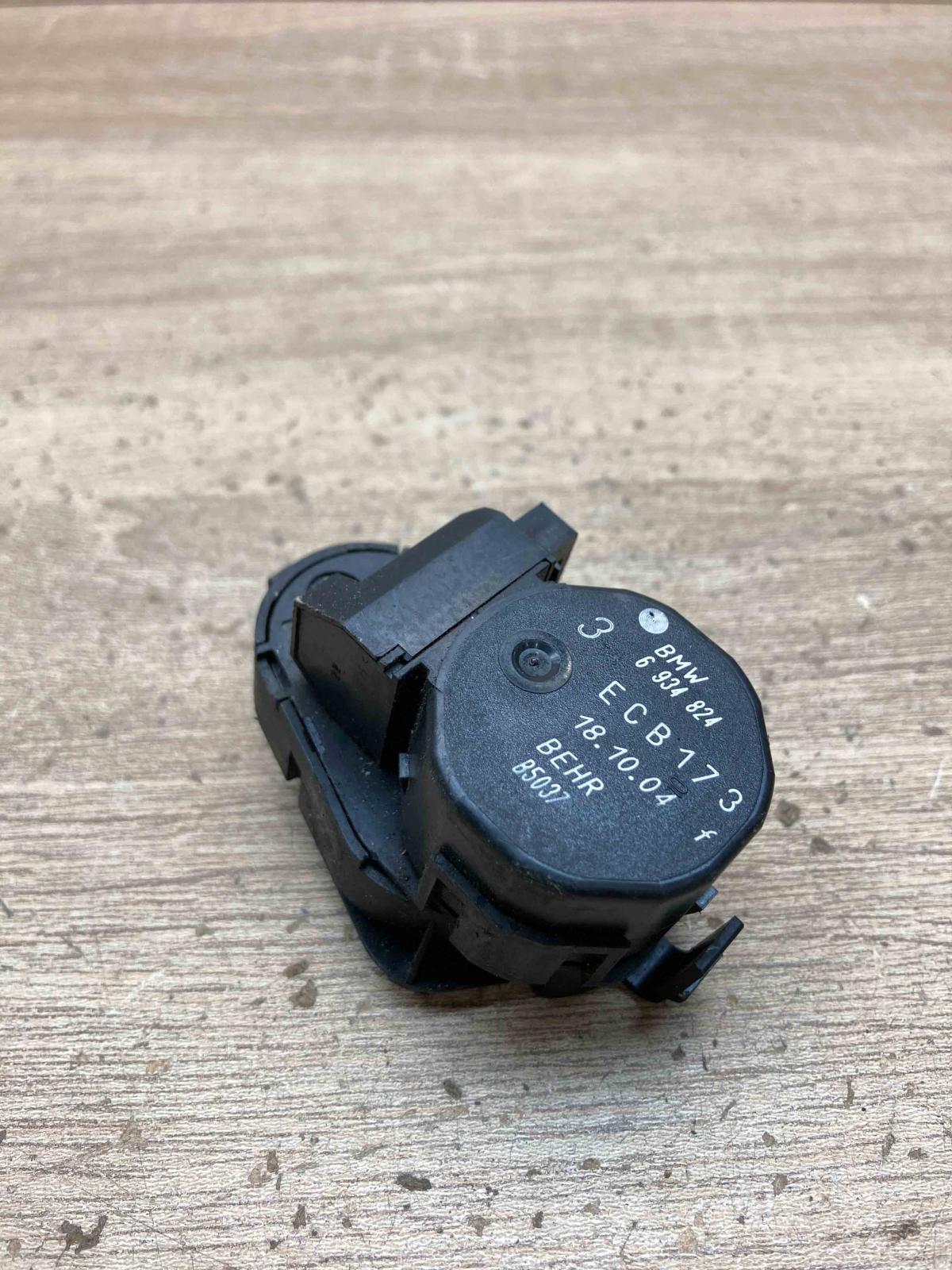 6934824   Air flap motor/actuator BMW 3 E46