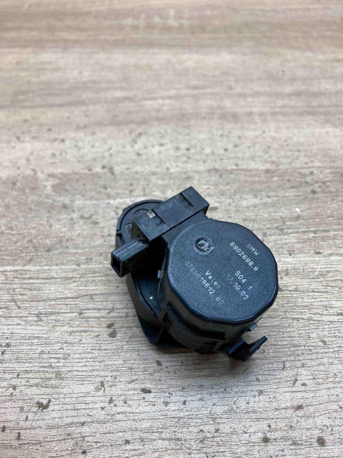 6902698 Used  Air flap motor/actuator BMW 5 E39