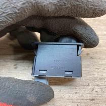 36997B D30101  Headlight level height control switch Nissan Almera Tino